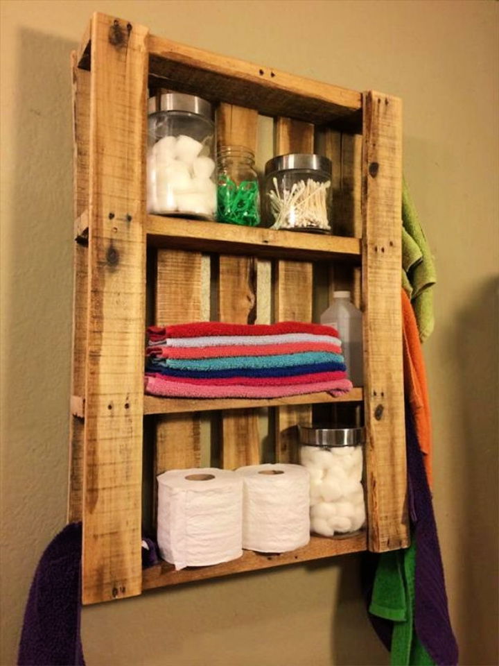 Wood Pallet Bathroom Shelves