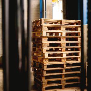 Pairing Pallet DIY Projects with Existing Furniture Tips